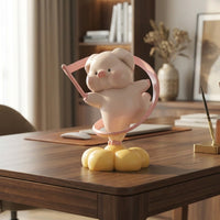 Rotating Pig Figurine 360° Rotation Revolving Pig Ornament Cute Miniature Resin Piglet for Office Workers, Students, Workspace, Bedroom, Living Room