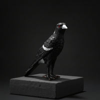 Magpie Figurine Lifelike Bird Figurine with Feather Texture Magpie Model Textured Simulation Bird Realistic for Collectors