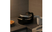 Double-Sided Heating Electric Waffle Waffle Iron Nonstick Surface Rotating Waffle Waffle Iron Temperature Control Breakfast Appliance Indicator Lights