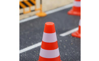 21 Pieces Wooden-Look Dollhouse Road Construction Set Warning Sign 1:12 Scale Traffic Scene for Model Display