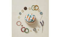 DIY Tool Carrot Print Pin Cushion Handmade Round Sewing Pin Cushion for Crafters, Cross-Stitch