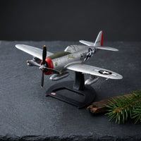 Collectible P-47D Thunderbolt Model Silver-Finish Fighter Aircraft Model with Stand Detailed True-to-Scale for Aviation Enthusiasts, Collectors, History Buffs, Desk Display, Shelf Decor, Office