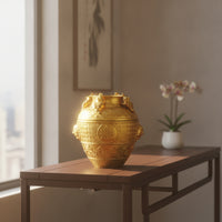 Brass Jar with Frog Figures Traditional Desktop Ornament Compact Vessel for Homeowners, Collectors, Display Shelf