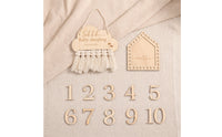 Baby Milestone Board with Numbers Wooden Nursery Hanging Sign Sleeping Reminder Plaque with Tassel Engraved puffShaped