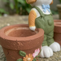 Solar Dog Planter Statue Magnesium Compound Oxide Dog Statue Planter Resin Creature Flower Pot Sculpture Straw Hat Garden Decor