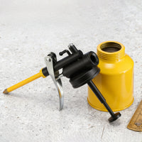 2 Pieces Precision Manual Oil Can Compact Pump Oil Can with Nozzle Portable Handheld Oiler One-Handed for Mechanics, Machinists, Industrial Maintenance, Workshop, Garage