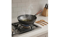 Even Heat Distribution Hand-Hammered Iron Wok Naturally Non-Stick Hand Hammered Carbon Steel Wok Long-Lasting Cookware Multi-Stovetop Compatible for Kitchen