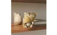 Fine Craftsmanship Resin Cat Figurine Delicate Texture Japanese Design Cat Figure Lightweight for Car Dashboard, Desktop, Bookshelf