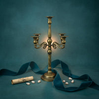Romantic Atmosphere 5-Arm Candelabra Ornate Design Bronze Candle Stand Wrought Iron Branch Candle Holder Freestanding for Wedding, Dining Room, Party