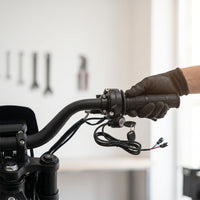 Anti-Slip Twist Throttle with Keys Textured Throttle Grip Set with Key Universal Responsive for Builders, DIY Builds