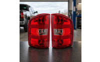 Assembly Red Lens with Wiring Easy Installation Taillight for Truck Owners