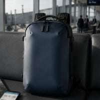 Large Capacity Vacuum Compression Backpack Business Expandable Travel Backpack Built-in Air Pump Rucksack Water-Resistant for Airplane