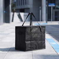 Structured Insulated Tote Bag Zippered Insulated Tote with Front Pocket Large Cooler Bag with Front Pocket Sturdy for Commuters