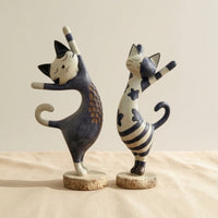 2 Pieces Cat Figurines with Bases Vintage-Style Cat Figurines Sculpture Hand-Painted Figurine Textured for Collectors, Bookshelf