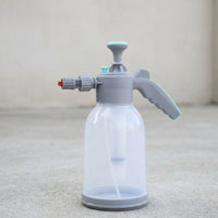 Spray Bottle and Garden Sprayer for Car Cleaning, 2L Capacity Pressure Sprayer for Car Wash, Manual Pump with Car Foam Nozzle, Safety Valve