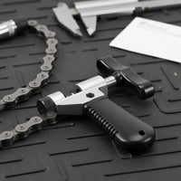 Easy to Use Bike Chain Breaker Long-Lasting Chain Breaker Tool Portable Cycling Gear High Hardness for Mountain Bikers, Garage, Workshop
