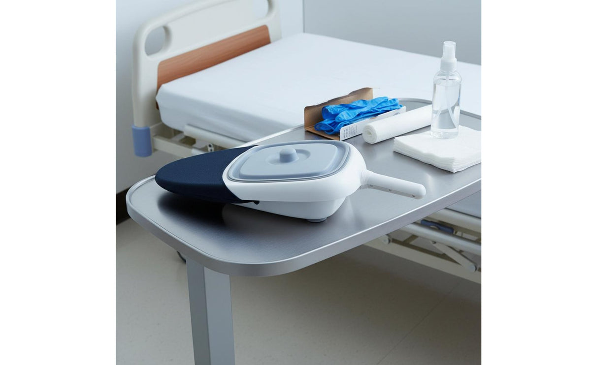 Bedpan with Lid Easy to Clean Fracture Bedpan with Handle Ergonomic Design Portable Bedridden Toilet for Patients, Hospital, Nursing Home