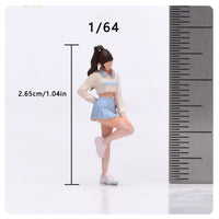 1/64 Miniature Girl Figure Cute Diorama Figure Collectible Ornament for Desk Display