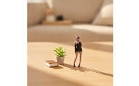 1/64 Scale Female Miniature Figure Detailed Short Haired Lady Figure Lifelike Female Figurine Collectible for Collectors