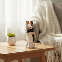Bride and Groom Figurine Romantic Ornament Carved Decorations for Newlyweds, Bridal Shower