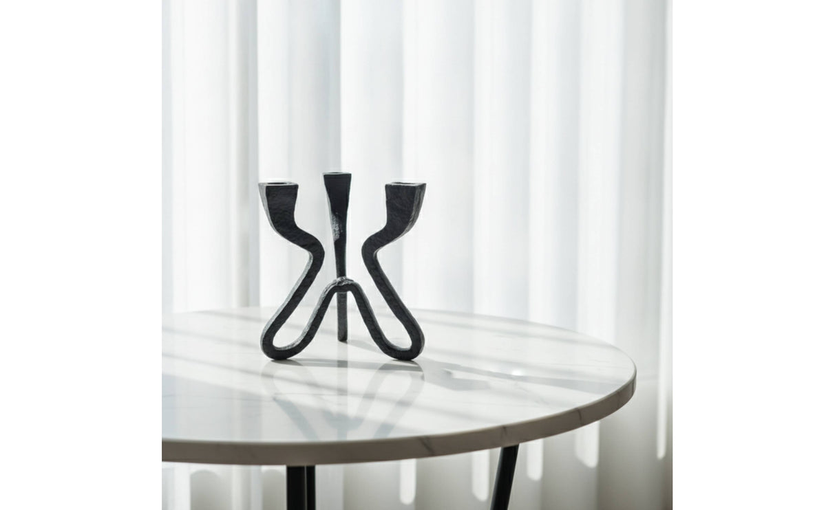 Three-Prong Candle Holder Nordic-Style Geometric Candle Holder Metal-Look Sculpture for Entryway Console