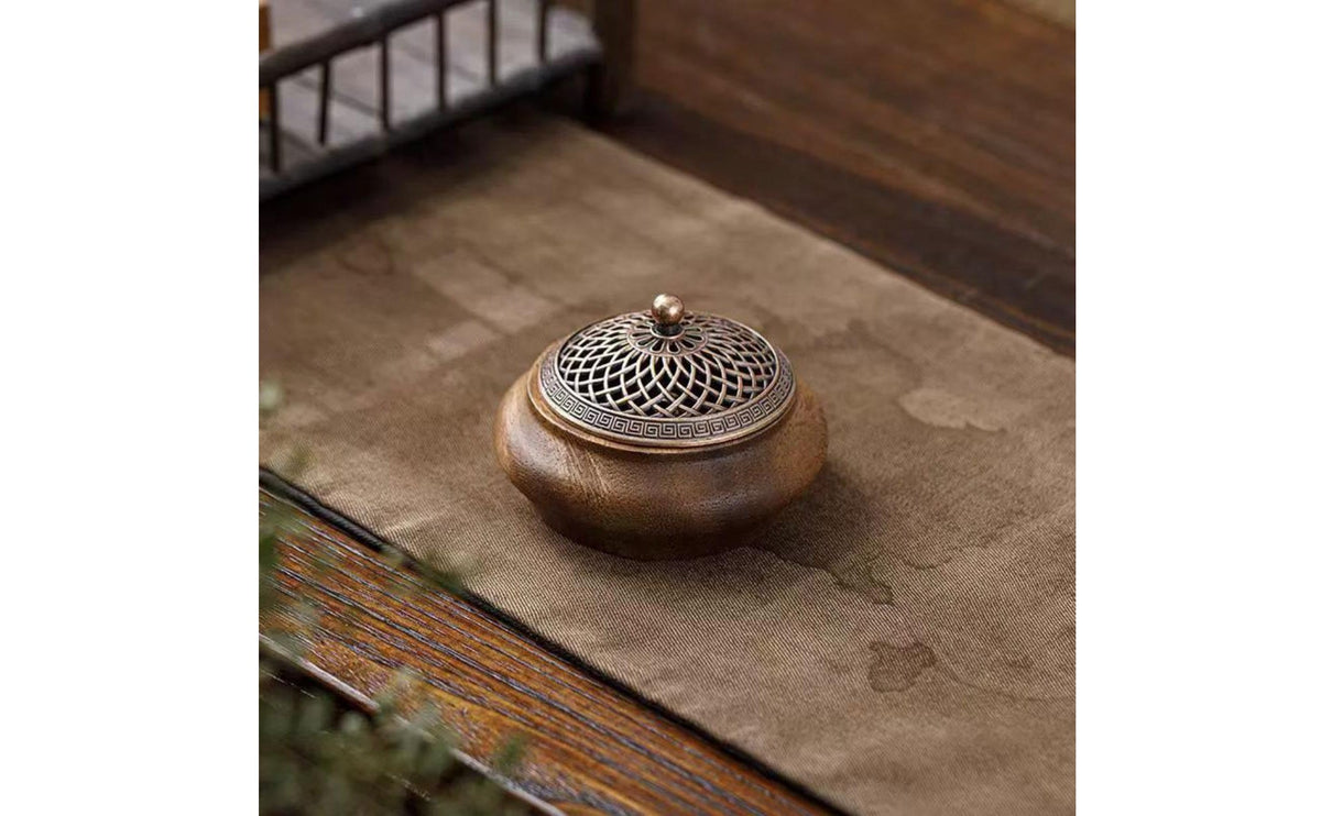 Zen Decor Walnut Wood Incense Burner Hollow-Carved Lid Solid Wood Aroma Burner Fireproof Cotton Included House Decoration for Meditation Studio