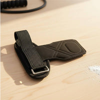 2 Pieces Moisture Wicking Pull up Grip Strap Weightlifting Grip Pad Wrist Support for Weightlifters