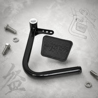 Embossed Grip Pattern Electric Tricycle Brake Pedal White Plastic Liners Metal Brake Pedal Assembly Textured Vehicle Hardware Mounting Holes