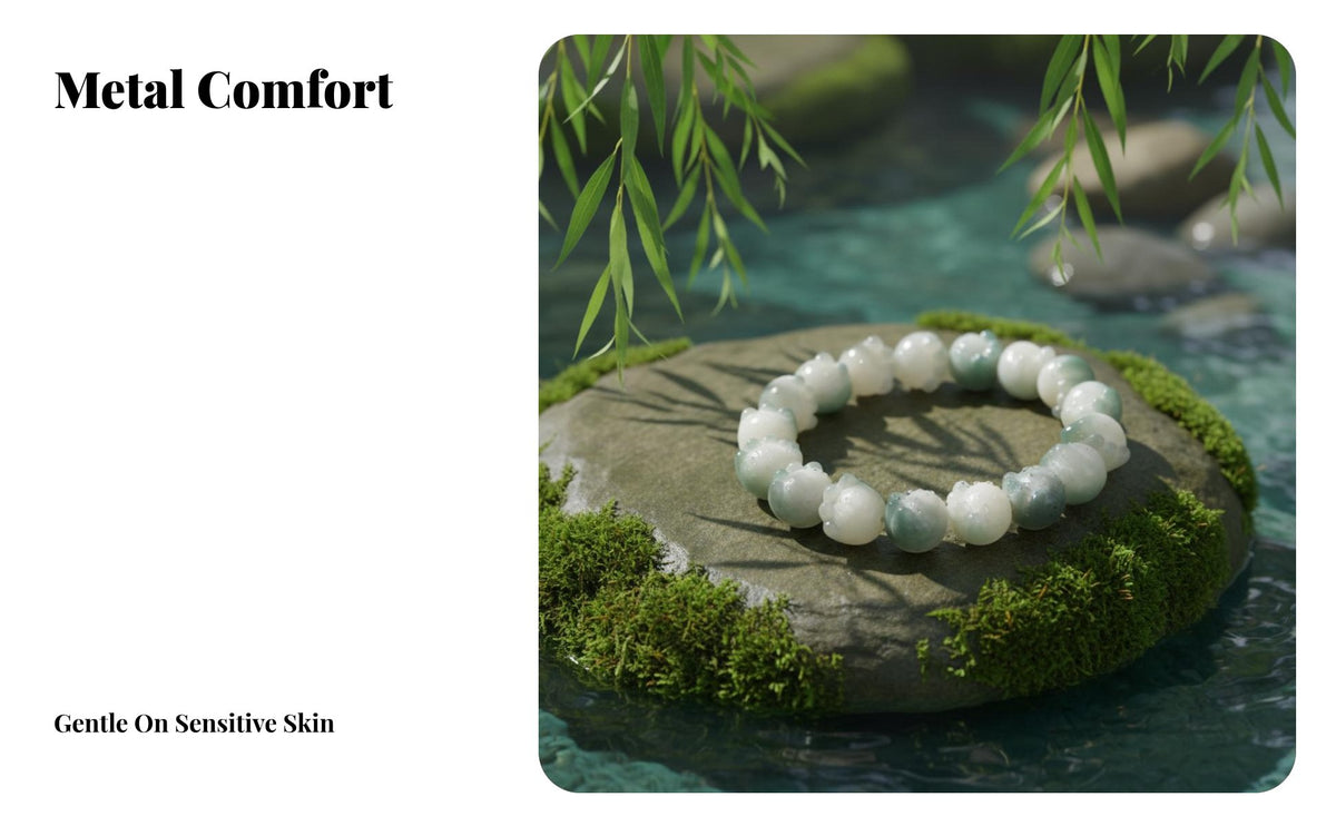 Handmade pale greenstone Bodhi base Bracelet, Carved Cat Paw Beads, Ethnic design Jewelry for Students, Random Color